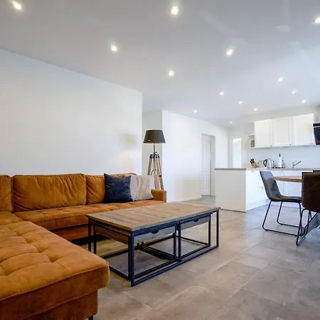 Liegeplatz 4 - Penthouse In Exklusiver Lage
