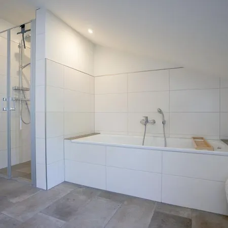 Liegeplatz 4 - Penthouse In Exklusiver Lage Apartment