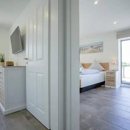 Liegeplatz 4 - Penthouse In Exklusiver Lage